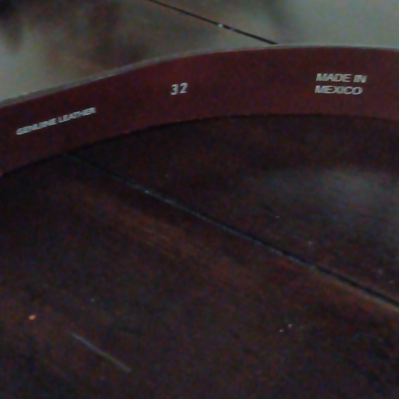 Notre Dame leather belt for fans out there! - Picture 3 of 4